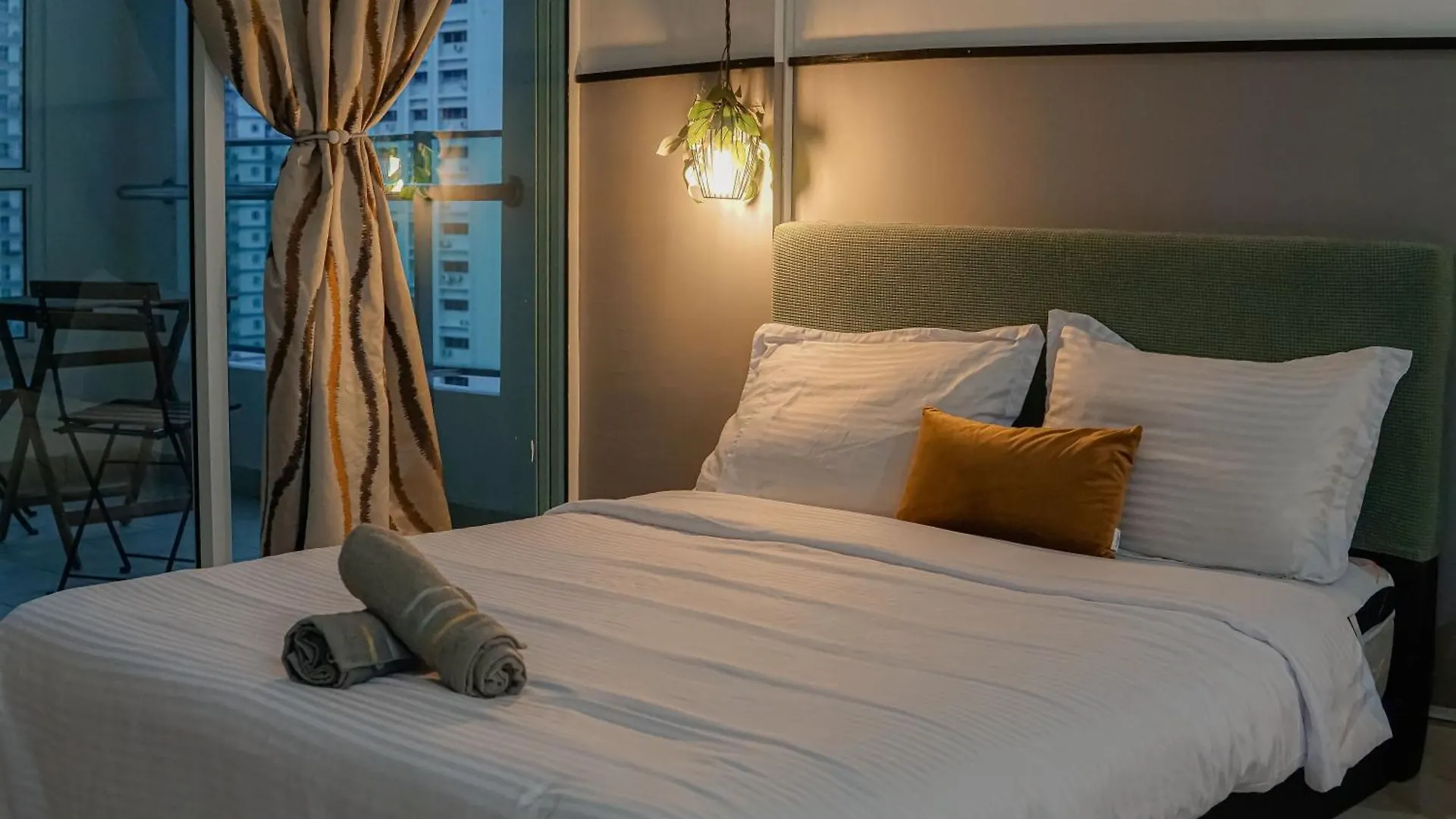 Family Suites At Mansion One By Maj George Town